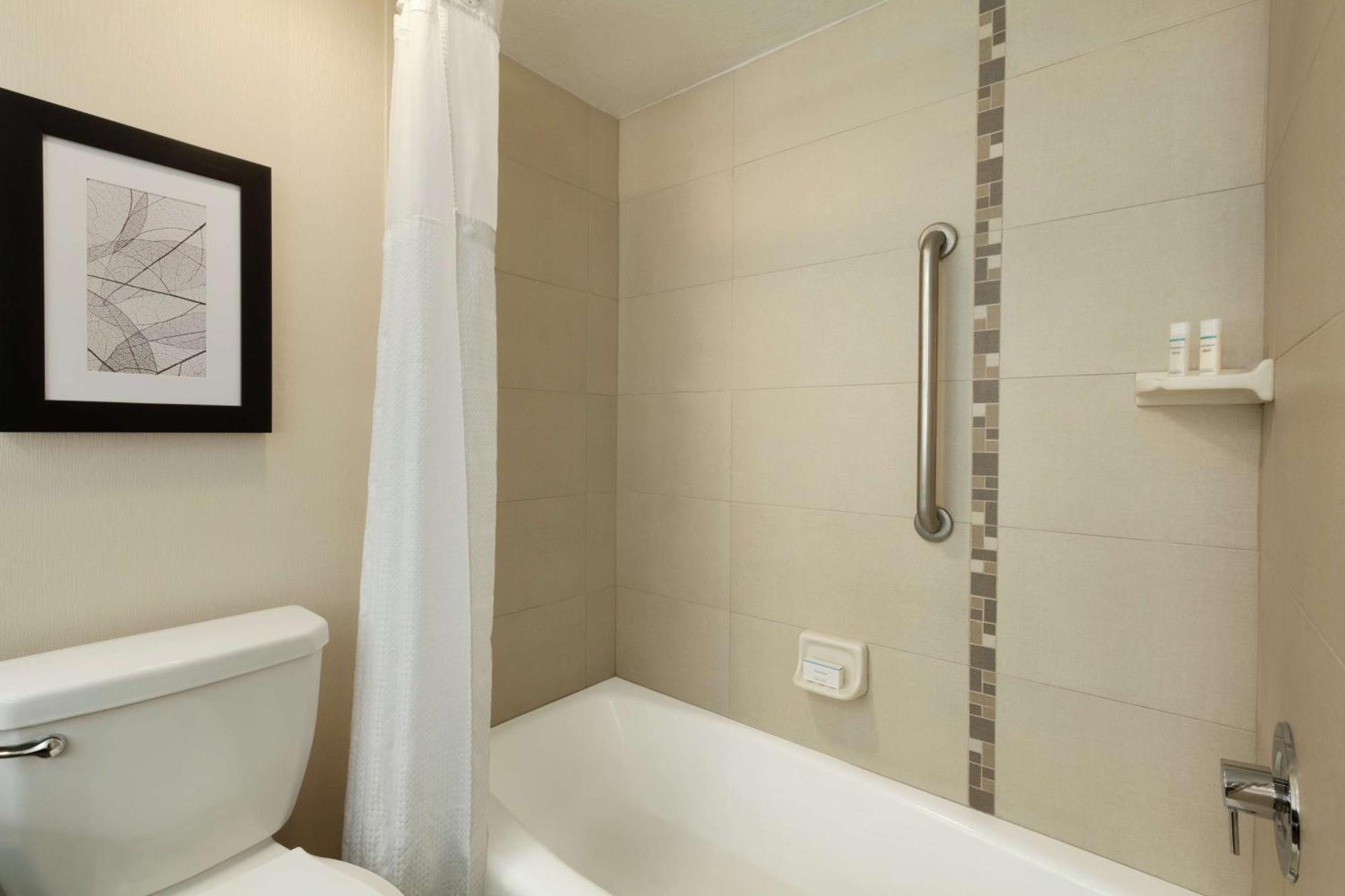 Embassy Suites By Hilton Arcadia-Pasadena Area Esterno foto