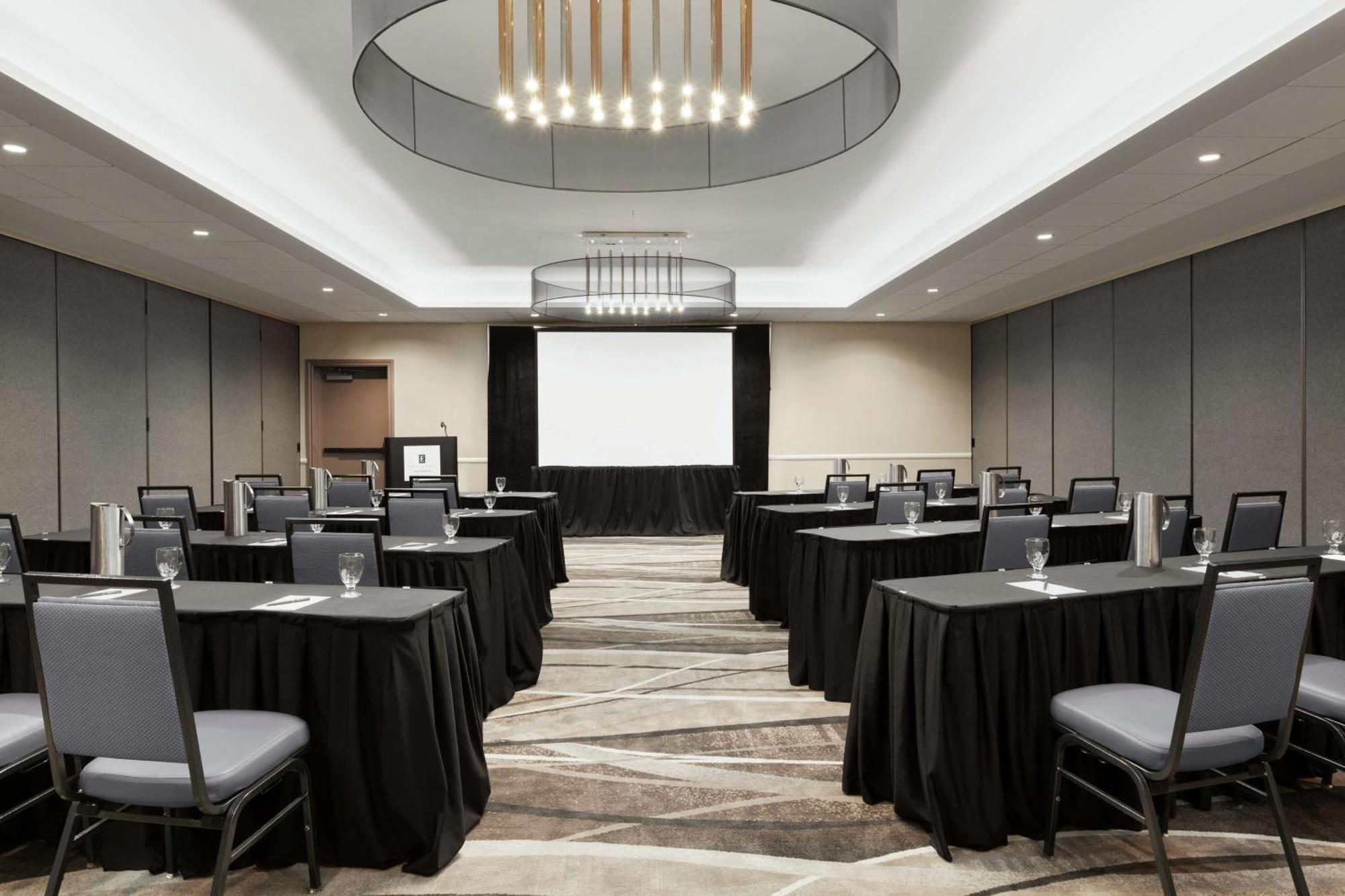 Embassy Suites By Hilton Arcadia-Pasadena Area Esterno foto