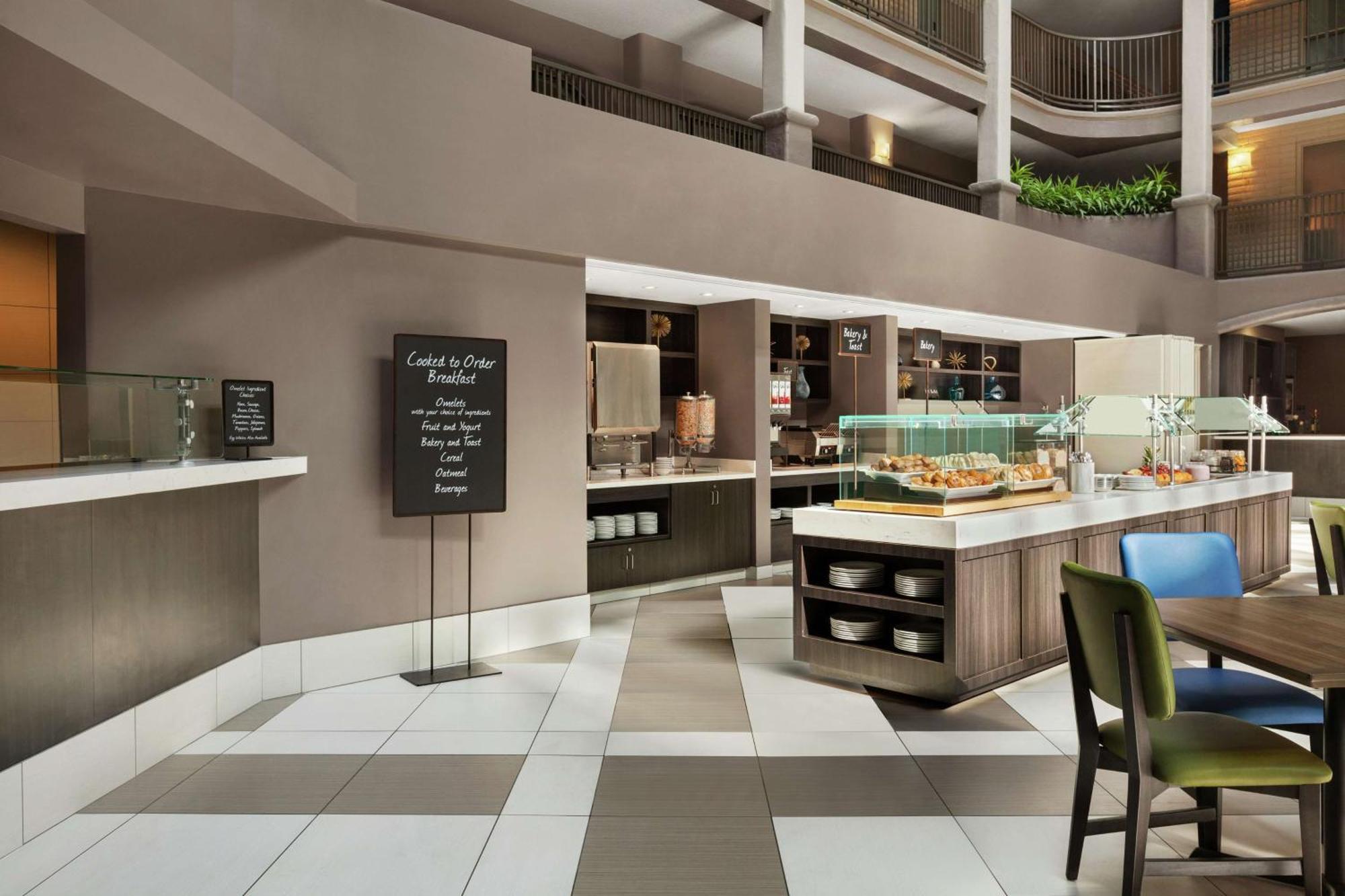 Embassy Suites By Hilton Arcadia-Pasadena Area Esterno foto