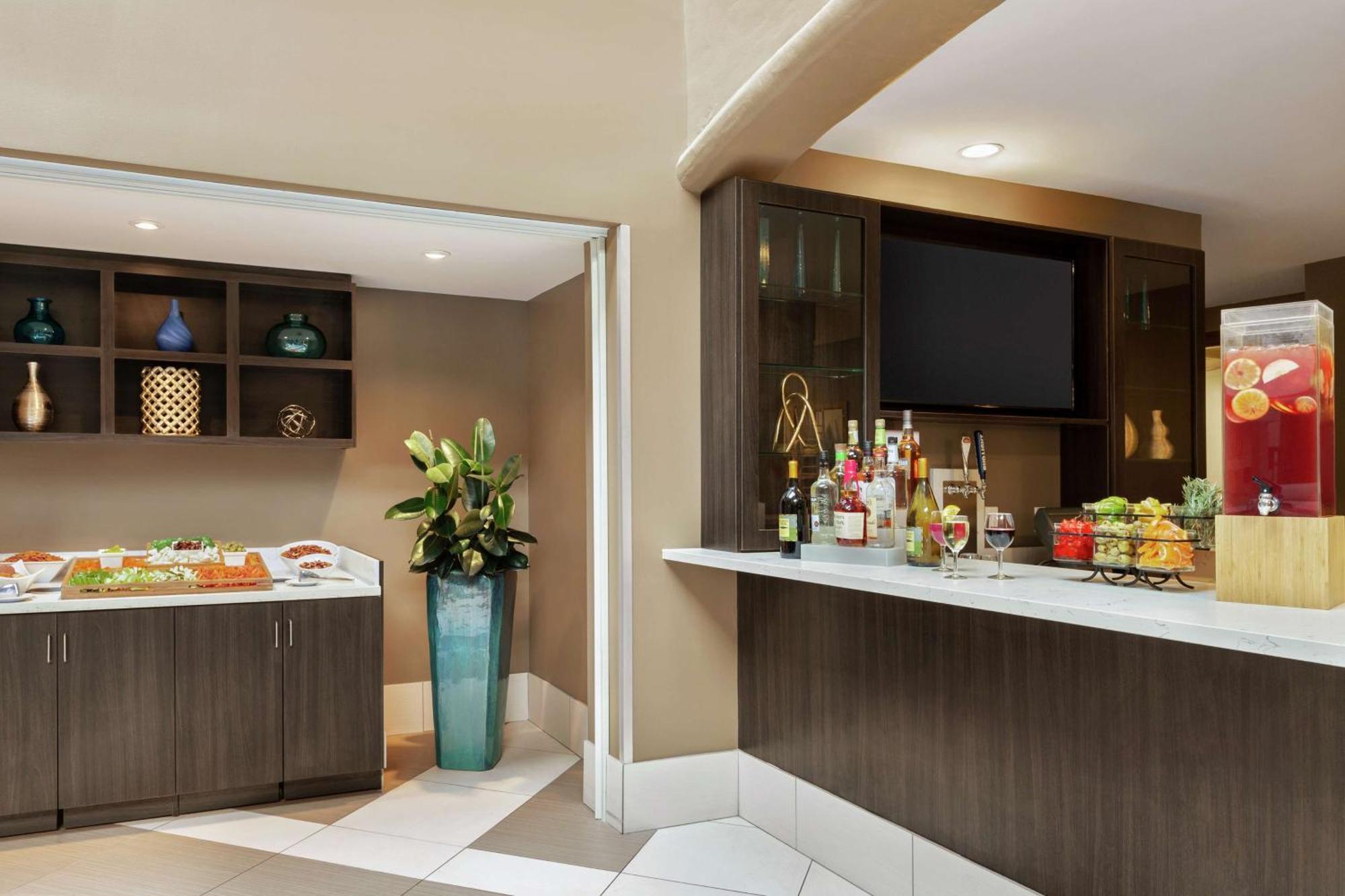 Embassy Suites By Hilton Arcadia-Pasadena Area Esterno foto