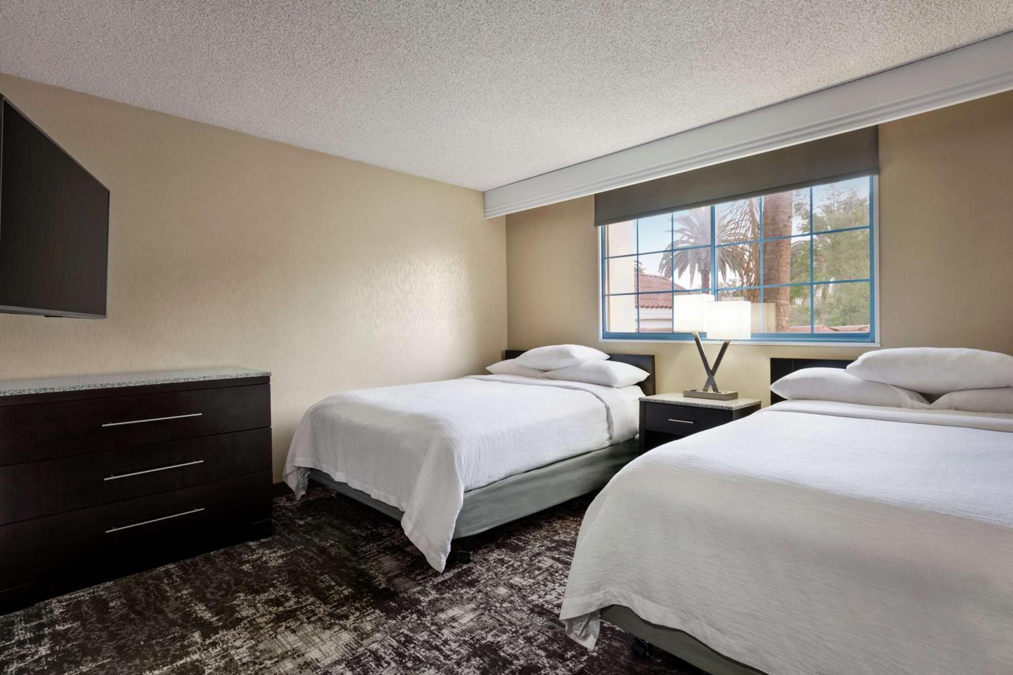 Embassy Suites By Hilton Arcadia-Pasadena Area Esterno foto