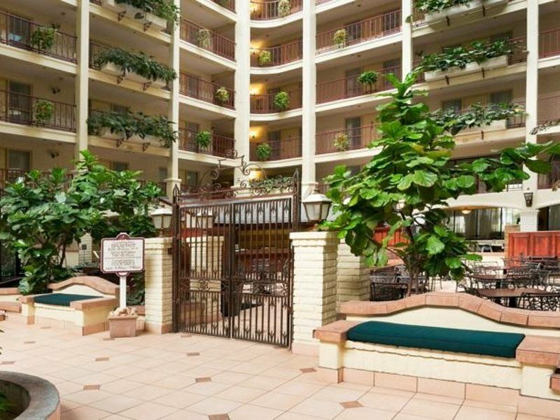Embassy Suites By Hilton Arcadia-Pasadena Area Esterno foto